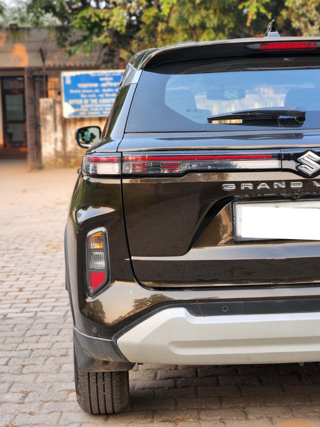 Second-hand 2022 Maruti Grand Vitara Zeta AT BSVI for sale in New Delhi-8