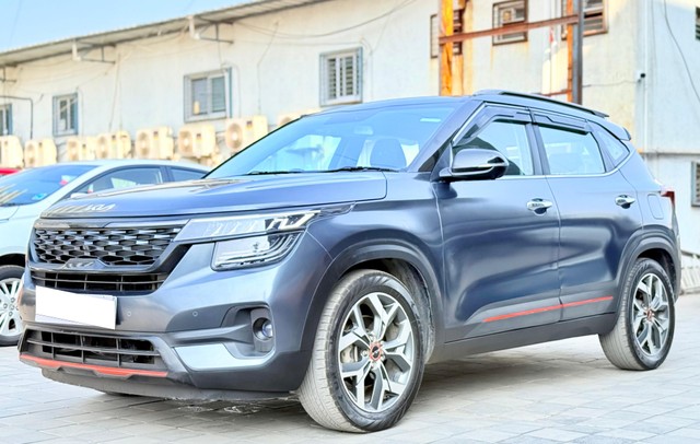Second-hand 2022 Kia Seltos X-Line Diesel AT for sale in Surat-5