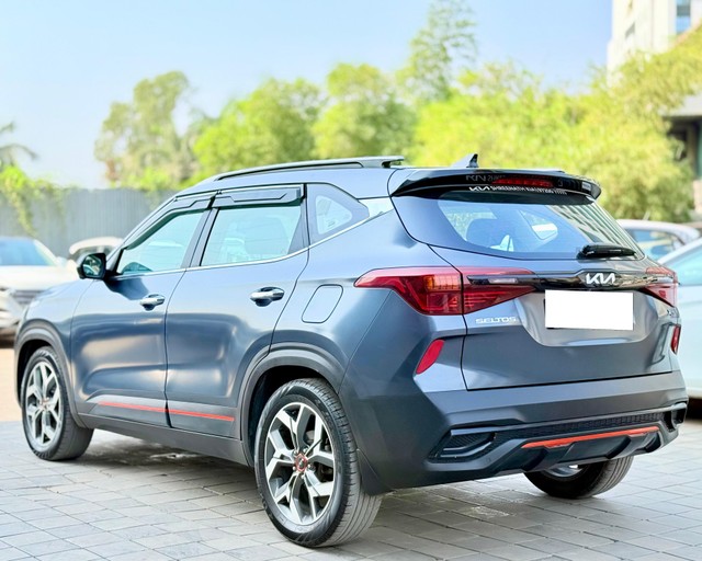 Second-hand 2022 Kia Seltos X-Line Diesel AT for sale in Surat-7