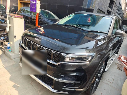 Second-hand 2024 Jeep Meridian Limited Plus AT for sale in Greater Noida