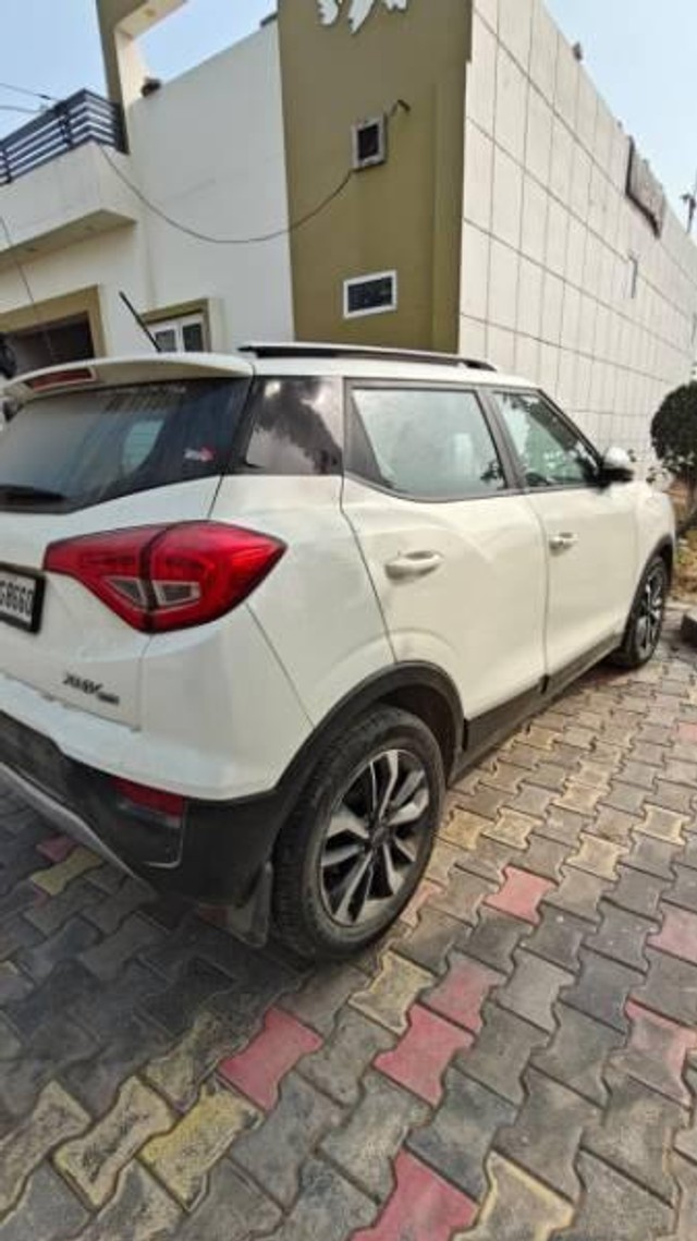 Second-hand 2020 Mahindra XUV300 W8 Option Diesel BSVI for sale in Hanumangarh-4
