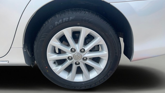 Second-hand 2012 Toyota Camry Hybrid for sale in Coimbatore-27