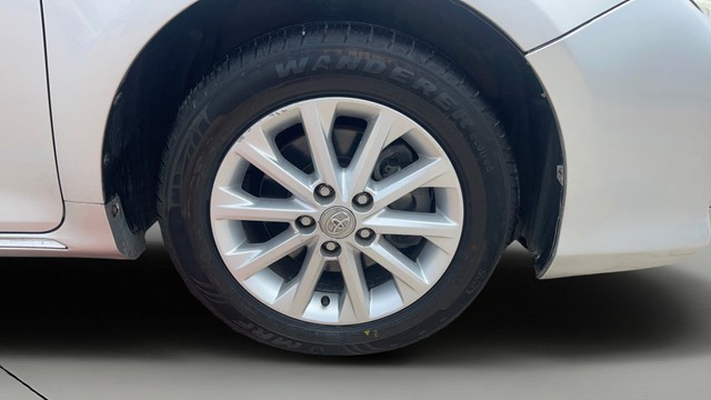 Second-hand 2012 Toyota Camry Hybrid for sale in Coimbatore-24