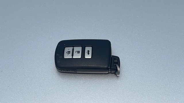 Second-hand 2012 Toyota Camry Hybrid for sale in Coimbatore-21