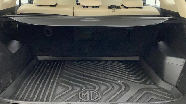 Second-hand 2023 MG Hector Savvy Pro CVT 2023-2025 for sale in Thane-19