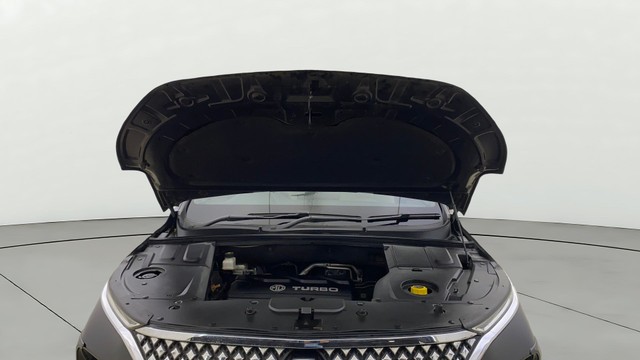 Second-hand 2023 MG Hector Savvy Pro CVT 2023-2025 for sale in Thane-9