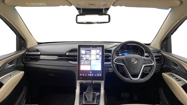 Second-hand 2023 MG Hector Savvy Pro CVT 2023-2025 for sale in Thane-10