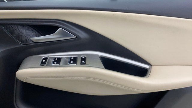 Second-hand 2023 MG Hector Savvy Pro CVT 2023-2025 for sale in Thane-17