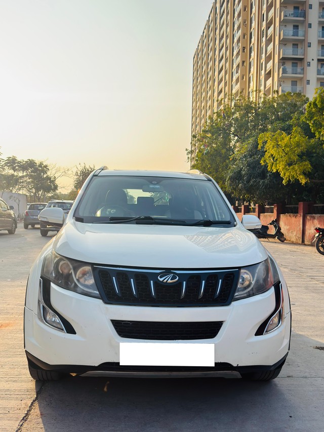 Mahindra XUV500 R W10 FWD Second-hand 2017 Mahindra XUV500 R W10 FWD for sale in Jaipur-0