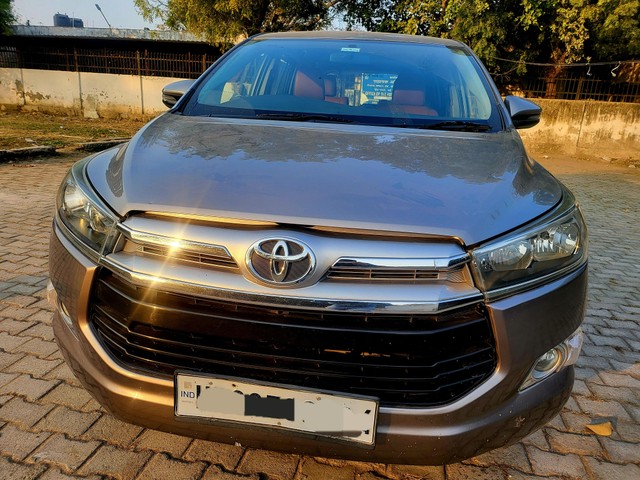 Second-hand 2020 Toyota Innova Crysta 2.8 GX AT BSIV for sale in New Delhi-5