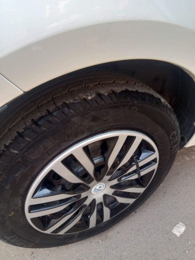 Second-hand 2017 Tata Tigor 1.2 Revotron XT for sale in New Delhi-4