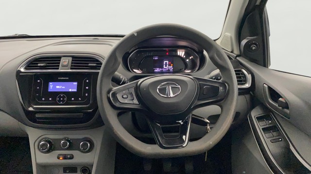 Second-hand 2023 Tata Tiago XT for sale in Lucknow-12
