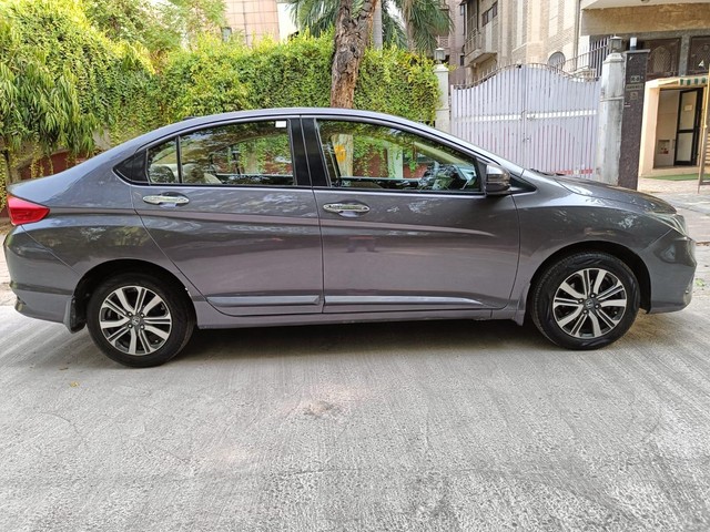 Second-hand 2018 Honda City i-VTEC V for sale in New Delhi-1