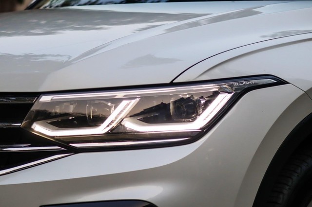 Second-hand 2024 Volkswagen Tiguan 2.0 TSI Elegance for sale in New Delhi-8