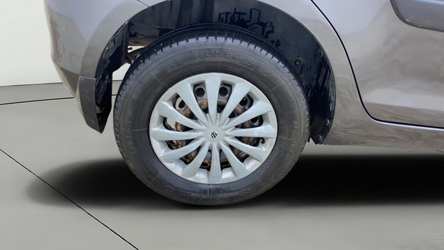 Second-hand 2015 Maruti Swift VXI for sale in Ahmedabad-24