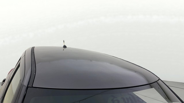 Second-hand 2015 Maruti Swift VXI for sale in Ahmedabad-8