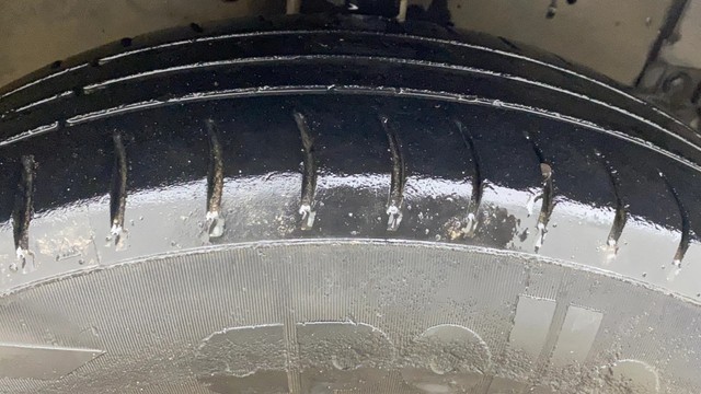 Second-hand 2015 Maruti Swift VXI for sale in Ahmedabad-28