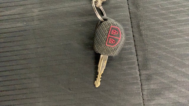 Second-hand 2015 Maruti Swift VXI for sale in Ahmedabad-21