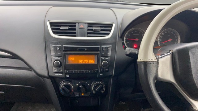 Second-hand 2015 Maruti Swift VXI for sale in Ahmedabad-22