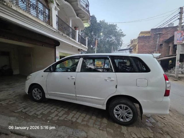 Second-hand 2015 Toyota Innova 2.5 G (Diesel) 7 Seater BS IV for sale in Ambedkar Nagar-1