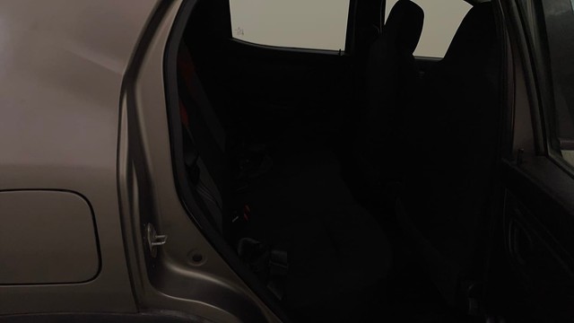 Second-hand 2017 Renault KWID 1.0 RXT AMT for sale in Bangalore-27