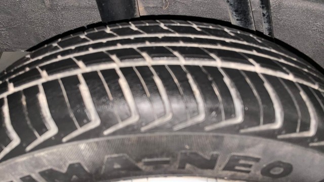 Second-hand 2017 Renault KWID 1.0 RXT AMT for sale in Bangalore-33