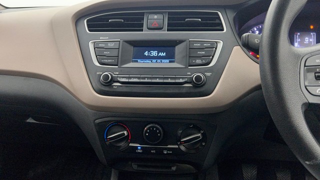 Second-hand 2018 Hyundai i20 Sportz 1.2 for sale in Chandigarh-28