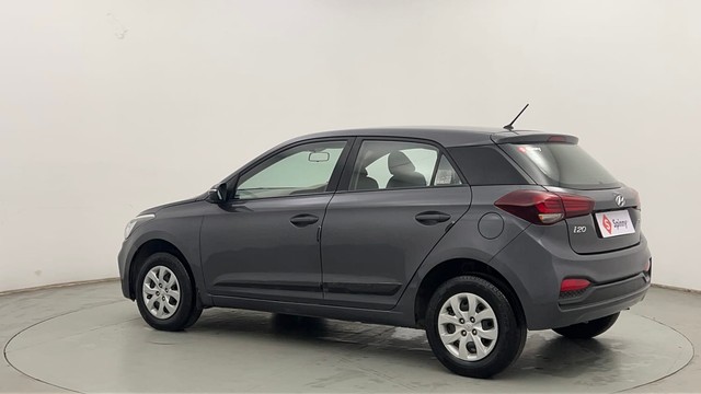 Second-hand 2018 Hyundai i20 Sportz 1.2 for sale in Chandigarh-5