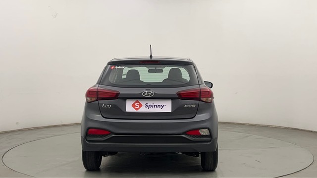 Second-hand 2018 Hyundai i20 Sportz 1.2 for sale in Chandigarh-4