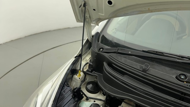 Second-hand 2017 Hyundai EON Magna for sale in Ahmedabad-38