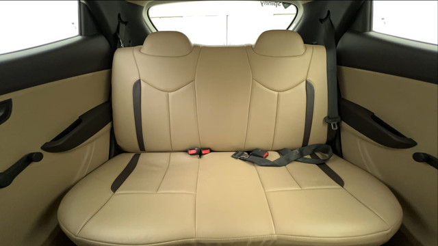 Second-hand 2017 Hyundai EON Magna for sale in Ahmedabad-34