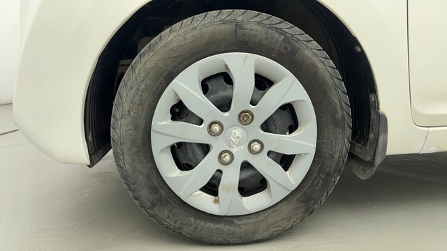 Second-hand 2017 Hyundai EON Magna for sale in Ahmedabad-20