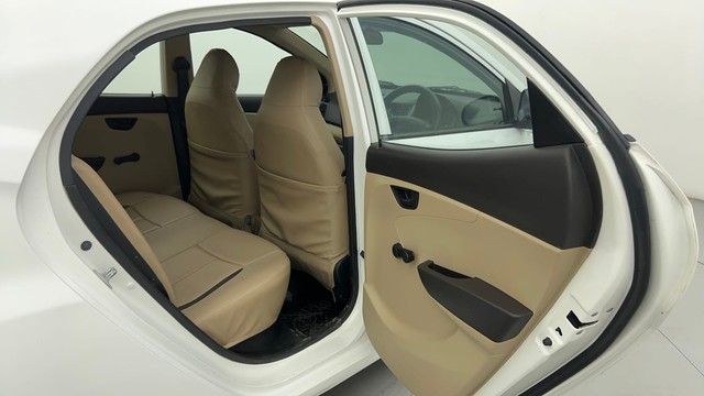 Second-hand 2017 Hyundai EON Magna for sale in Ahmedabad-35