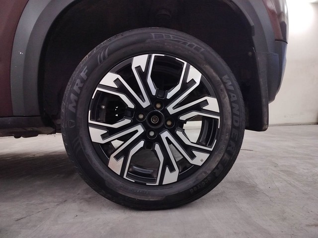 Second-hand 2021 Renault Kiger RXZ Turbo CVT for sale in Coimbatore-19