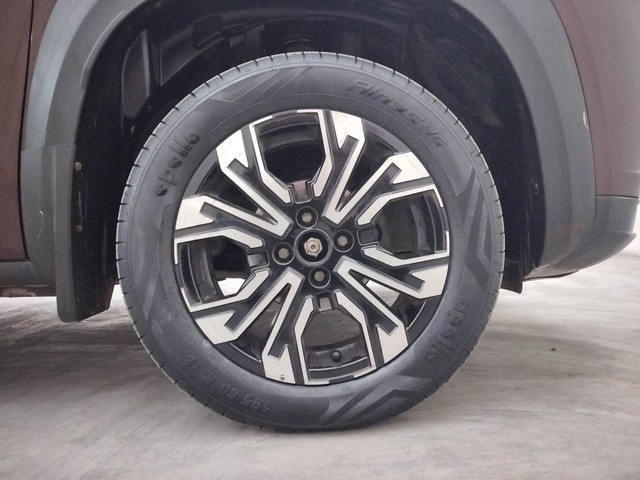 Second-hand 2021 Renault Kiger RXZ Turbo CVT for sale in Coimbatore-17