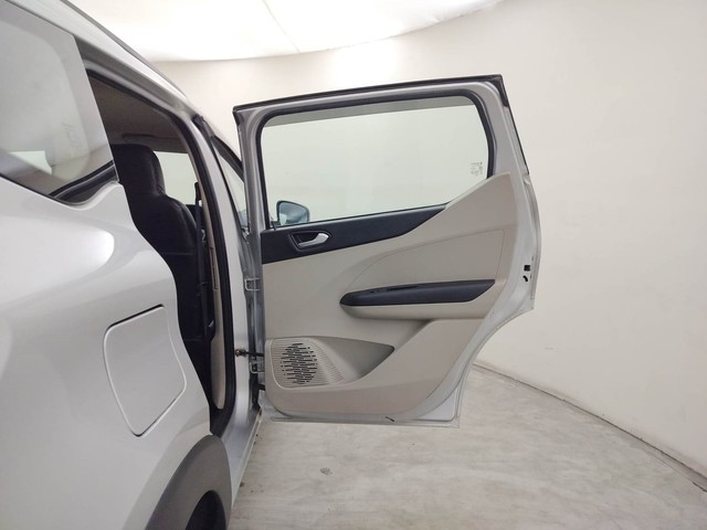 Second-hand 2021 Renault Triber RXZ EASY-R AMT for sale in Coimbatore-26