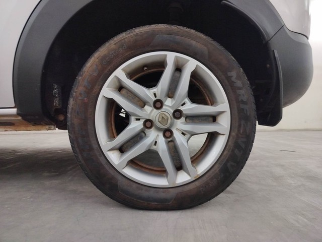 Second-hand 2021 Renault Triber RXZ EASY-R AMT for sale in Coimbatore-19