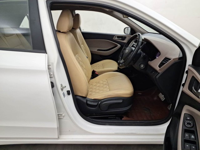 Second-hand 2019 Hyundai i20 Sportz Plus CVT for sale in Coimbatore-15