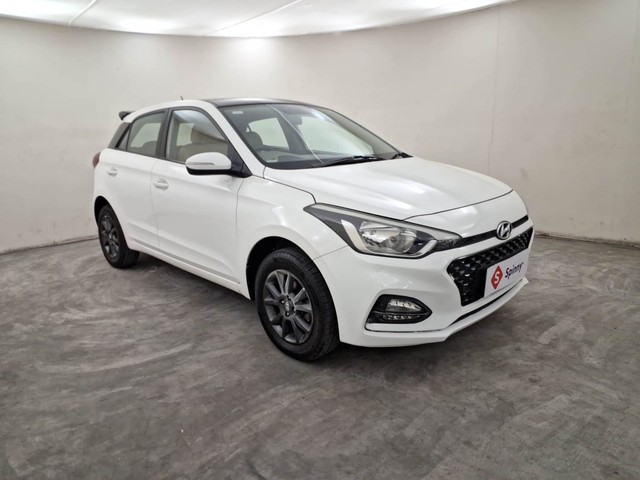 Second-hand 2019 Hyundai i20 Sportz Plus CVT for sale in Coimbatore-1