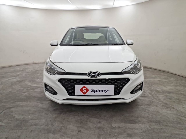 Second-hand 2019 Hyundai i20 Sportz Plus CVT for sale in Coimbatore-7