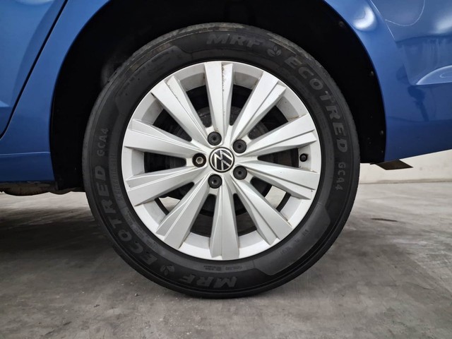 Second-hand 2022 Volkswagen Virtus Highline AT for sale in Coimbatore-19