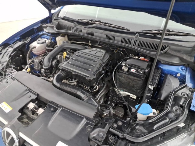 Second-hand 2022 Volkswagen Virtus Highline AT for sale in Coimbatore-28