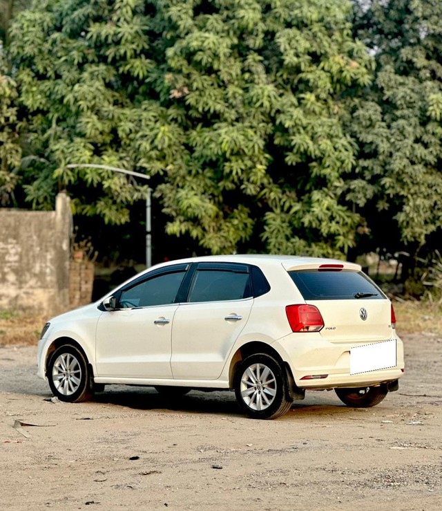 Volkswagen Polo 1.5 TDI Highline Second-hand 2016 Volkswagen Polo 1.5 TDI Highline for sale in Surat-2
