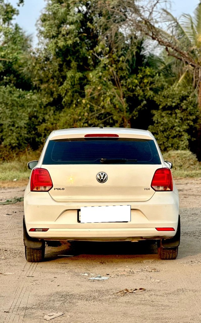 Volkswagen Polo 1.5 TDI Highline Second-hand 2016 Volkswagen Polo 1.5 TDI Highline for sale in Surat-1