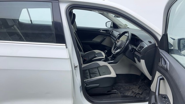 Second-hand 2022 Volkswagen Taigun 1.0 Topline for sale in Ghaziabad-15