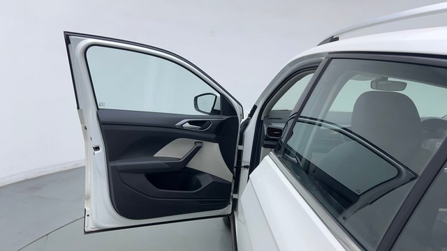 Second-hand 2022 Volkswagen Taigun 1.0 Topline for sale in Ghaziabad-33