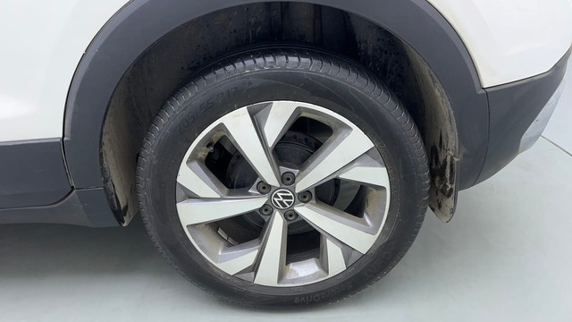 Second-hand 2022 Volkswagen Taigun 1.0 Topline for sale in Ghaziabad-19