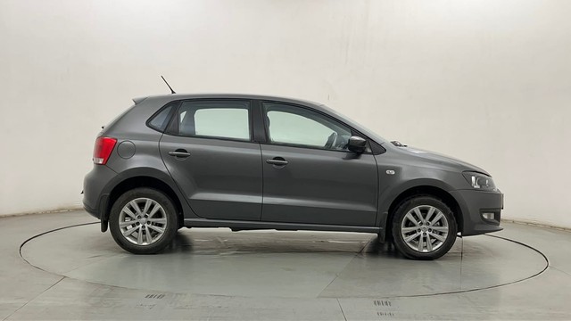Second-hand 2013 Volkswagen Polo Petrol Highline 1.2L for sale in Mumbai-2