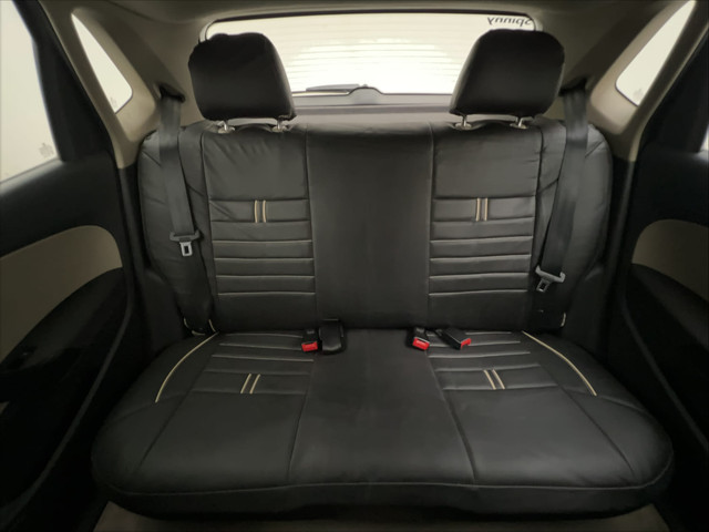 Second-hand 2013 Volkswagen Polo Petrol Highline 1.2L for sale in Mumbai-33