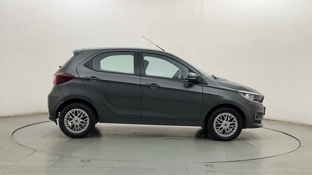 Second-hand 2020 Tata Tiago 1.2 Revotron XZ for sale in Mumbai-2